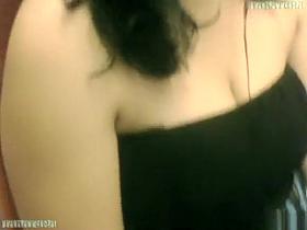 Downblouse in the bus