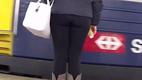 Candid - Sexy Ass In Tight Leggings
