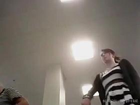 Supermarket upskirts 2007 02