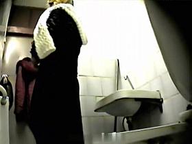 Girls Pissing voyeur video 174