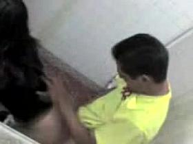 Amateurs Public toilet