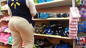 nice booty walmart worker