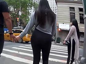 Connoisseur of asses in tights