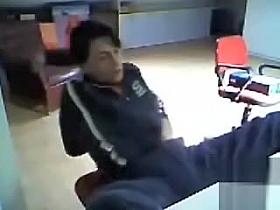 My friend&rsquo;s sister likes to masturbate