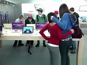 Teen with Nice Ass in Leggings