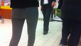 Ass voyeur 24 - Teen with tiny ass VPL in leggings