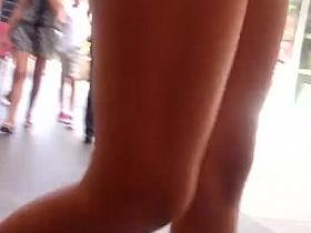 LURKING TEEN ASSES 12