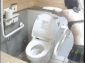 Sexy amateurs in various cloths get on this piss cam