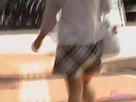 I never thought that I can be skirt sharked in this street