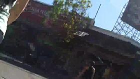 upskirt teen 2 (cam en mano)