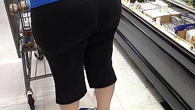 THICK WHITE BIG BOOTY