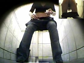 Girls Pissing voyeur video 277