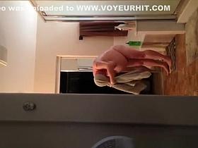 Man films his fat woman getting out of shower