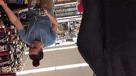 Bulge flash girl peeks