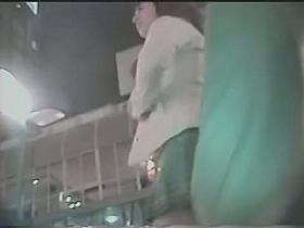 Nice phat legged girl in on this upskirt night video