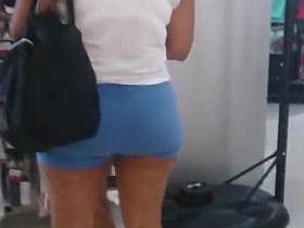 sexy madura en licras