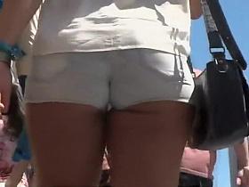 Shorts that need to be tugged out