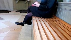 Candid Business Lady Crazy Shoeplay Feet in Nylons