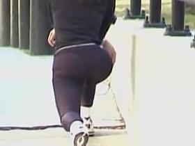 Hot pleasure from seeing this candid amateur butt awebutt01a