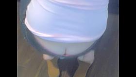 Wonderful and candid street shots of babe in low jeans