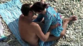 Delicious young pussy in beach cabin