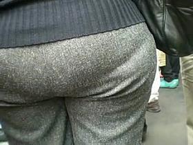 mega wide hips mature