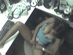 Black On Job Fur Pie Typist