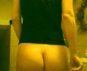 dans la salle de bain vid03 (en camera cachee)