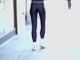 Best hotly shaped butt in the very tight pants on cam awebutt01b