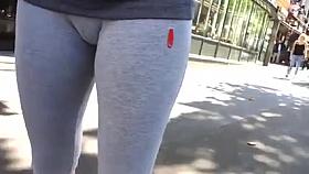 SDRUWS2 - HIDDEN CAMERA CATCHES CAMELTOE ON THE STREET