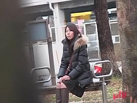 Babe in the black jacket got skirt sharked while bus waiting