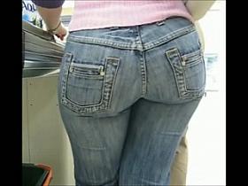 Geeky girl with big phat booty at the mall