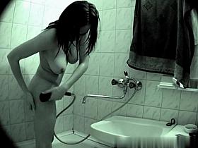 marinap-voyeur-01_R.wmv