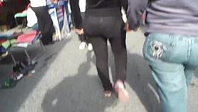 Culazo de chica con Pantalon embarrado de semen