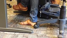 Sexy college teen pink nails feet in class