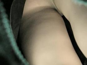 Upskirt horny closeups of the real amateur legs