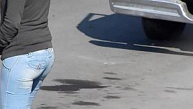 Nice butt walking (Q-lito)