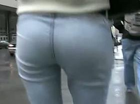 Street candid video tape that I made while walking