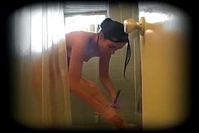 Teen Shower Voyeur (Innerworld)