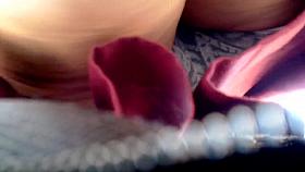 DEBAJO DE LA FALDA DE COLEGIALA DE PREPA