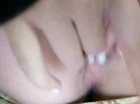 Cam voyeur YaYee masturbating