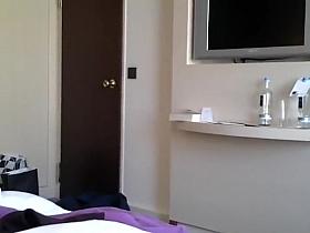 Secretly filming a milf in a hotel room
