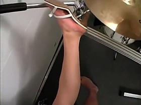 Petite blondie Will have fun on that dick