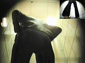 Girls Pissing voyeur video 10