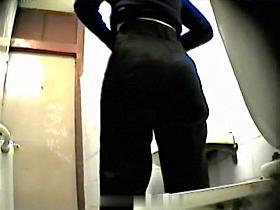 Girls Pissing voyeur video 110