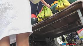 Inexperienced peach caught for the upskirt xxx