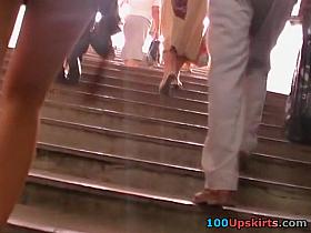 Gal's G-string up-petticoat