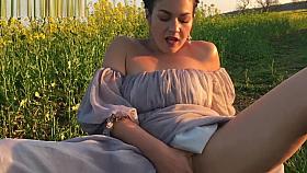 Fair Maiden - Finger Out My Creampie & Cum