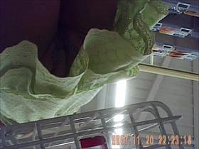 upskirt market 4 (old lady)