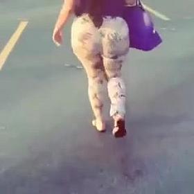 Juicy Phat Booty Gorgeous Women in Tights